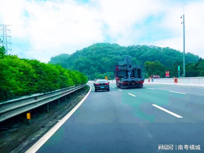 沈海高速公路广东段这个路段扩建工程提上日程！双向六八车道